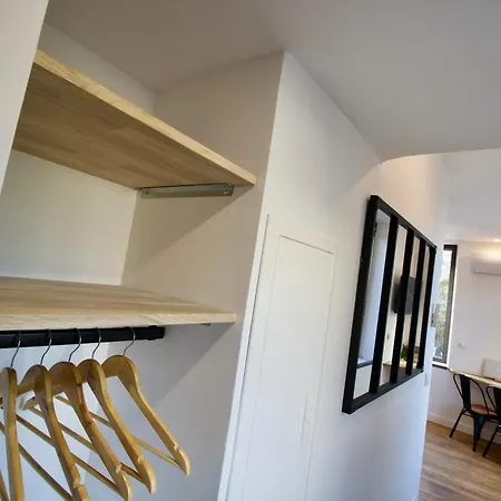 -studio Lumineux-clim-parking-metro A 80 Metres- Apartment Toulouse