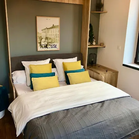 Apartment -studio Lumineux-clim-parking-metro A 80 Metres-